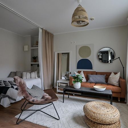 Ettsmart Hotell Соллентуна Экстерьер фото