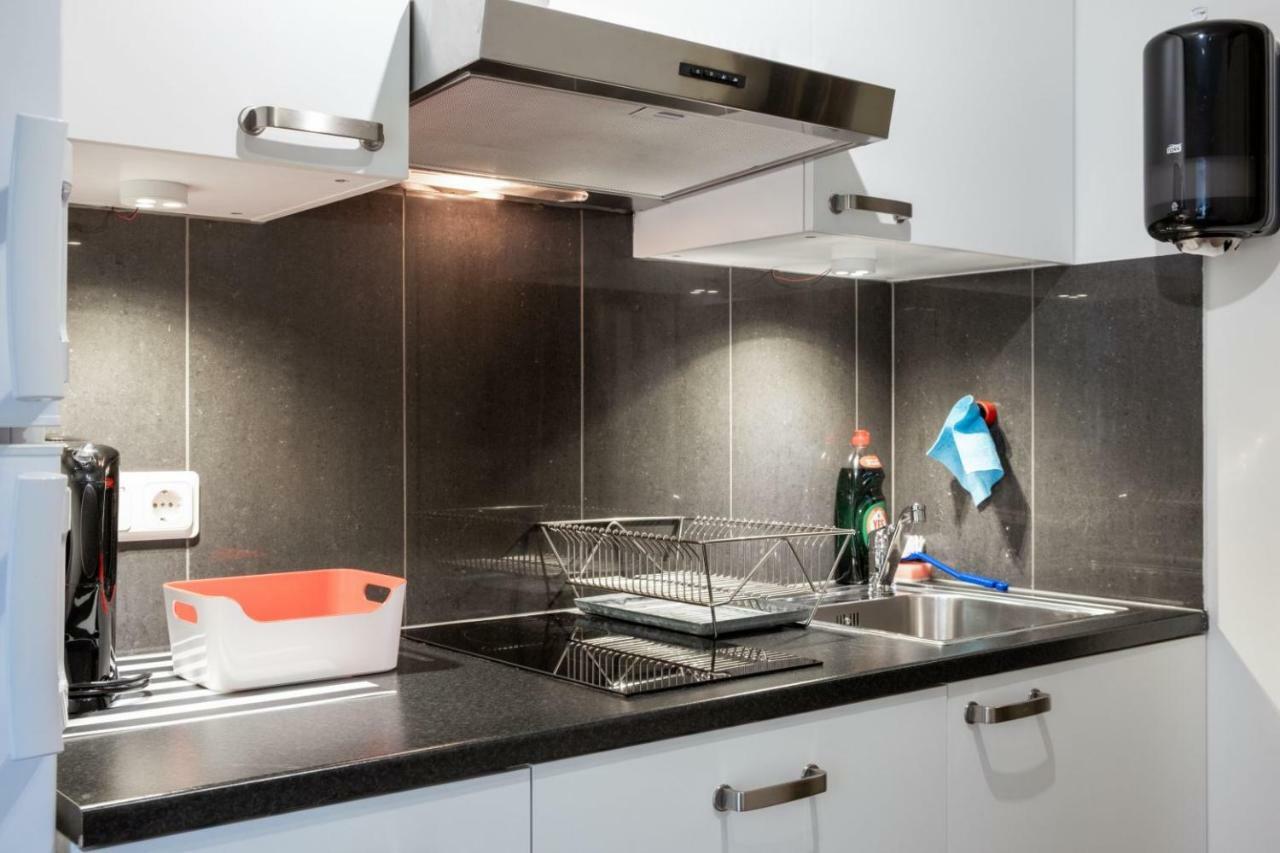 Ettsmart Hotell Соллентуна Экстерьер фото